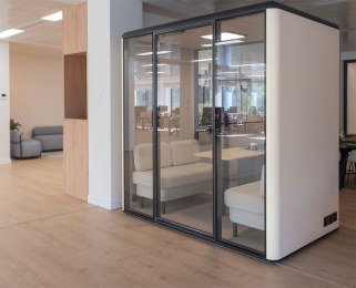 Cabine Acoustique ESSEN L avec Banquettes et Table