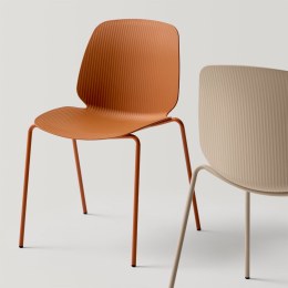 Lot de 4 Chaises OSWELL polypro design pieds métal couleurs