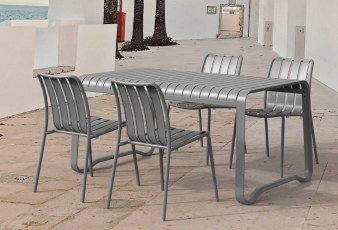 Ensemble de 4 Chaises et 1 Table BREHAT Alu