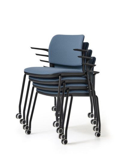 Lot de 4 Chaises MATCH 3 Tapissées sur Roulettes 