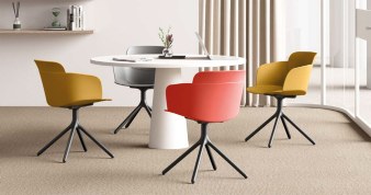 Lot de 2 Fauteuils LOOP avec piètement pyramidal métal noir